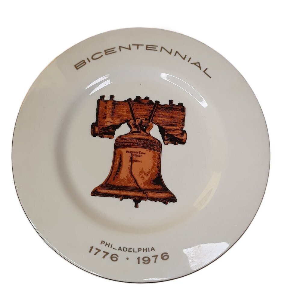 Bicentennial 1776-1976 Philadelphia Liberty Bell Ceramic Plate 6"